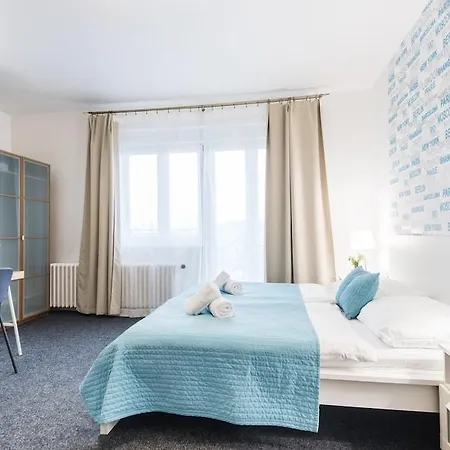 Le Petit מלון 3*