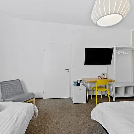 Le Petit ברטיסלאבה