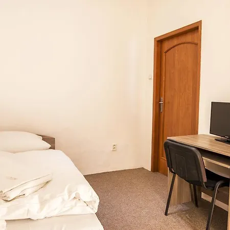 Le Petit Hotel