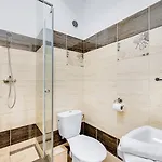 Le Petit Otel