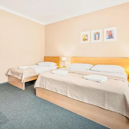 Petit 3* Pressburg
