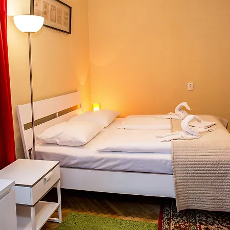 Hotel Le Petit 3*