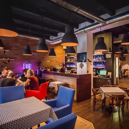 Le Petit Hotel