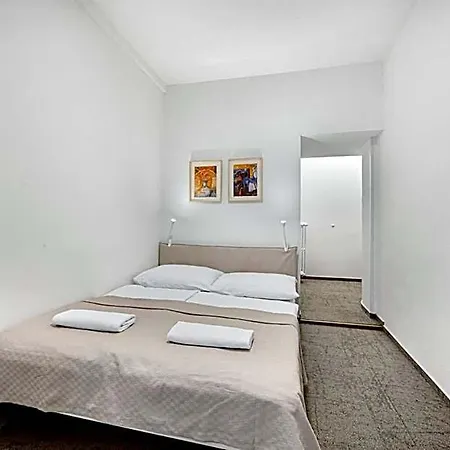 Hotel Le Petit