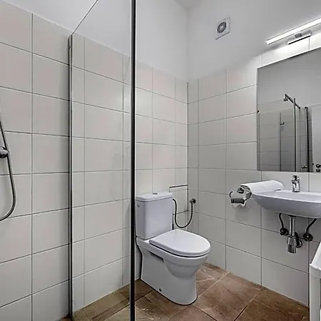 Le Petit Hotell