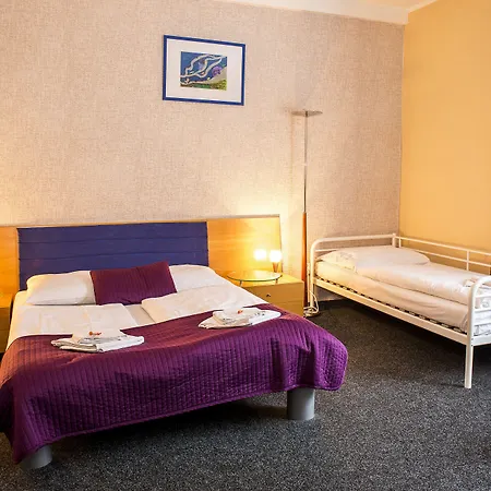 Le Petit 3* Bratysława