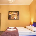 Le Petit Hotel 3*