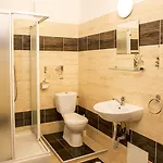 Le Petit 3* Bratysława