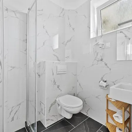 Petit Hotel 3*