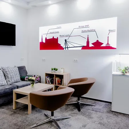 Le Petit Μπρατισλάβα