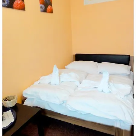 Petit 3* Bratislava