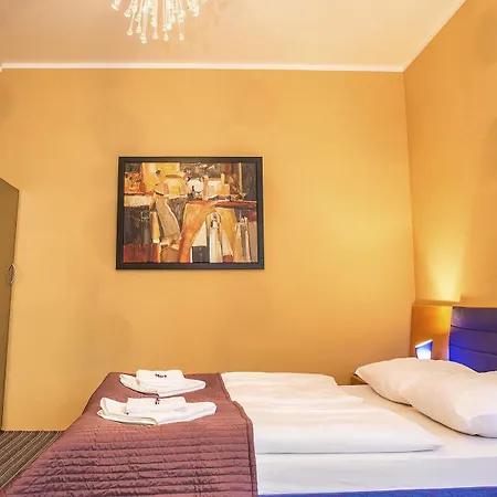 Hotel Petit 3*